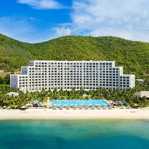 Vinpearl & Bay ***** Nha Trang