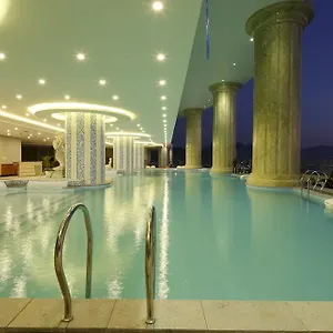 Отель Bavico, Нячанг